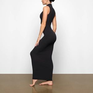 SKIMS Fits Everybody Sleeveless Mock Neck Dress- Color “ONYX”- size M- NEW